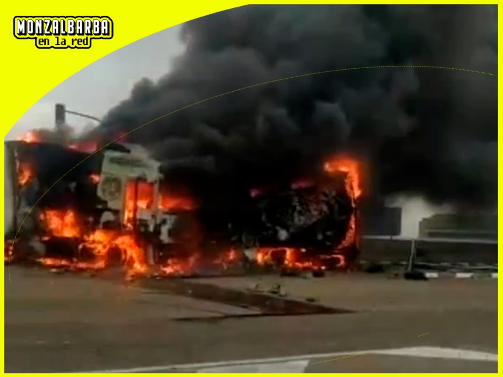 Trágico accidente en Zaragoza: camión arde en llamas tras colisionar con turismo en la&nbsp;N-232
