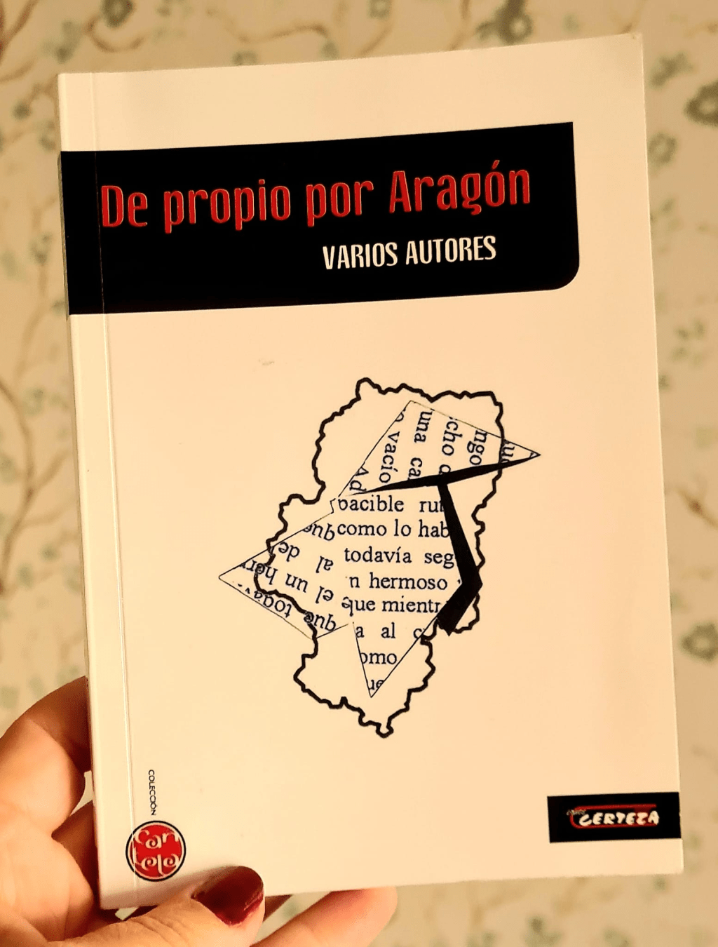 ¡Noticias del Salón Literario con&nbsp;libros!