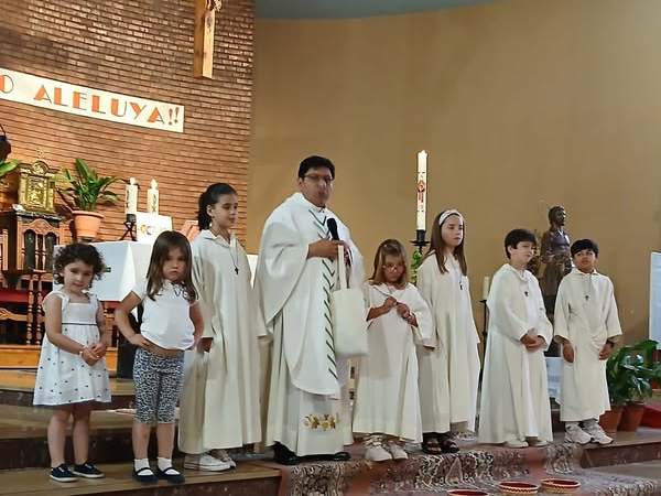 Con los niños y jóvenes de la&nbsp;catequesis